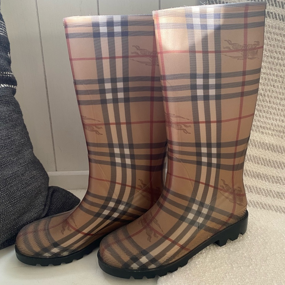 Burberry rain boots